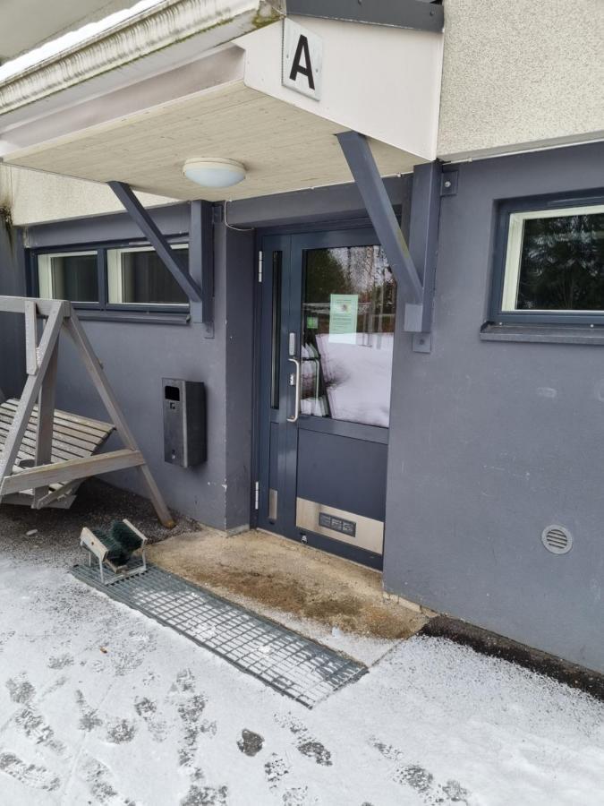 Valoisa Huoneisto Jossa Erinomaiset Vuoteet. Mikkeli Kültér fotó