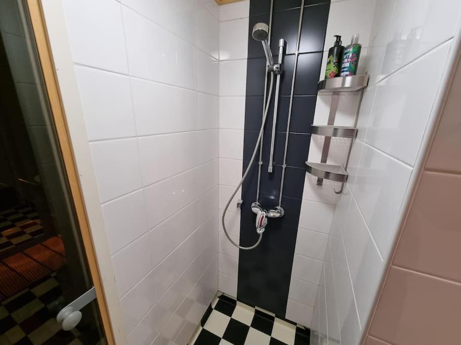 Valoisa Huoneisto Jossa Erinomaiset Vuoteet. Mikkeli Kültér fotó