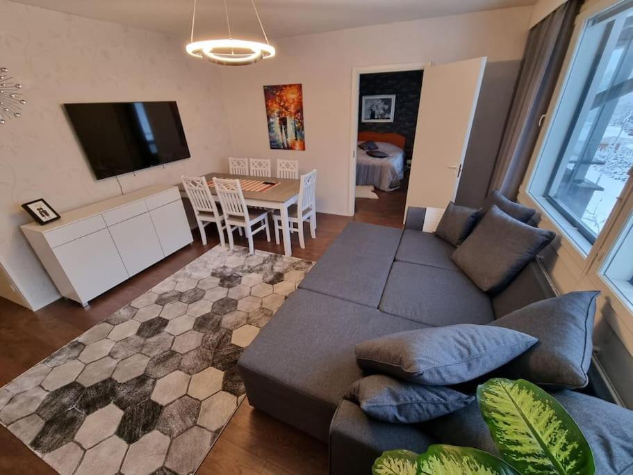 Valoisa Huoneisto Jossa Erinomaiset Vuoteet. Mikkeli Kültér fotó
